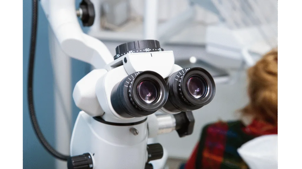 microscope opératoire